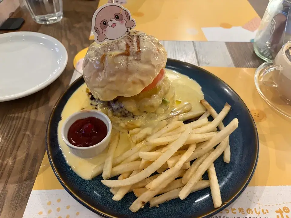 ポケともカフェ_ハンバーガー