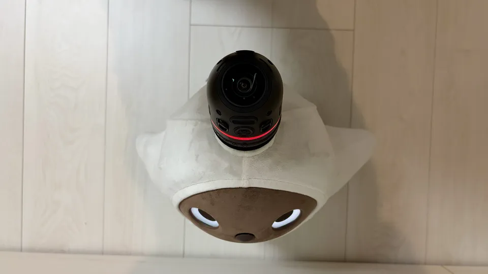 11LOVOT3.0上から_