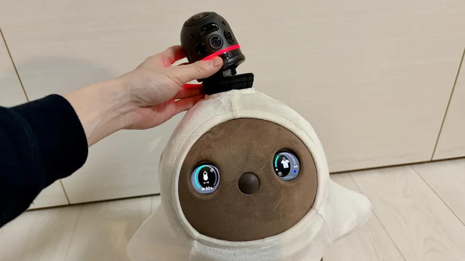 4LOVOT3.0ホーンとった_