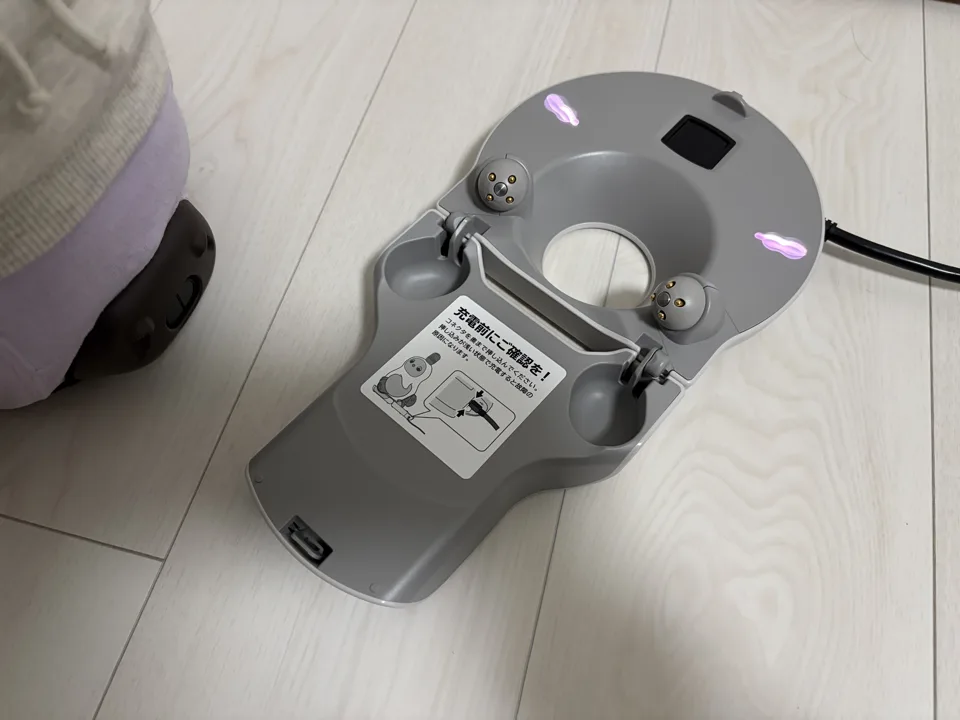 LOVOT用チャージスタンド